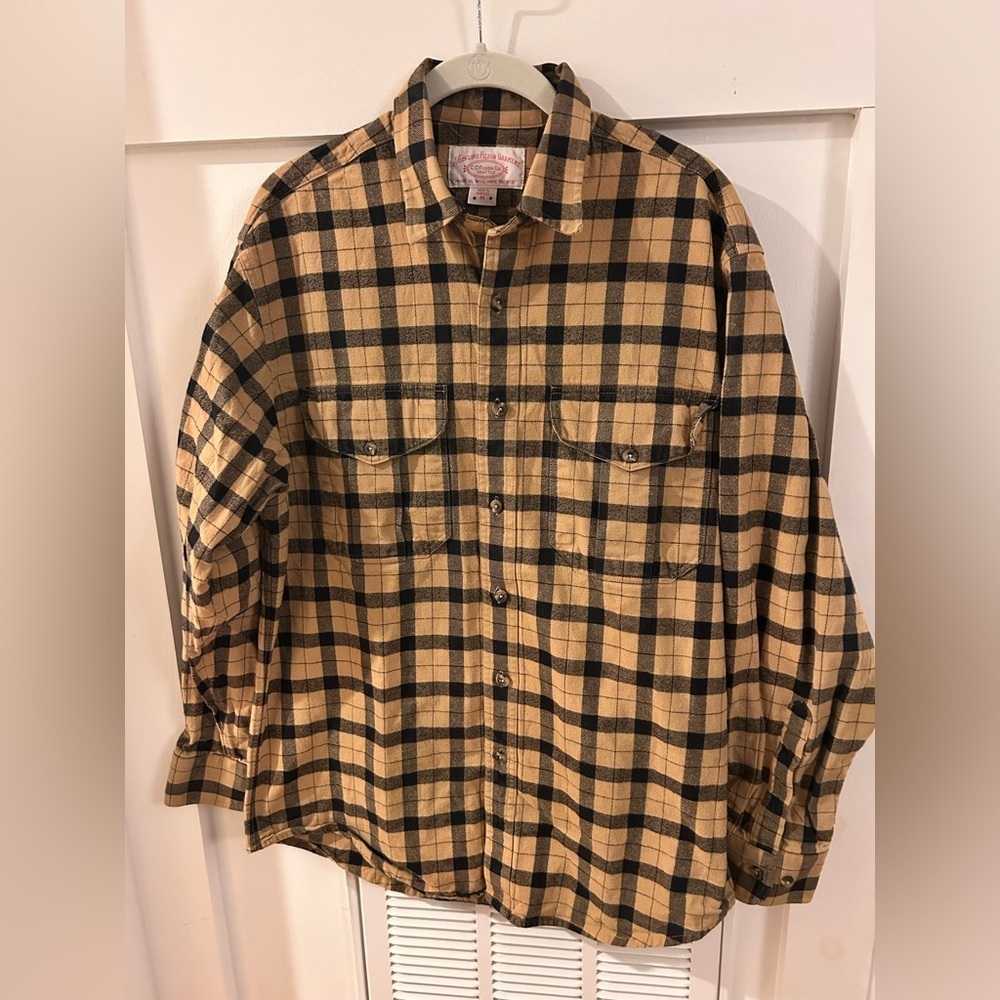 Filson Tartan Alaskan Guide Flannel Plaid Button-Up Shirt medium